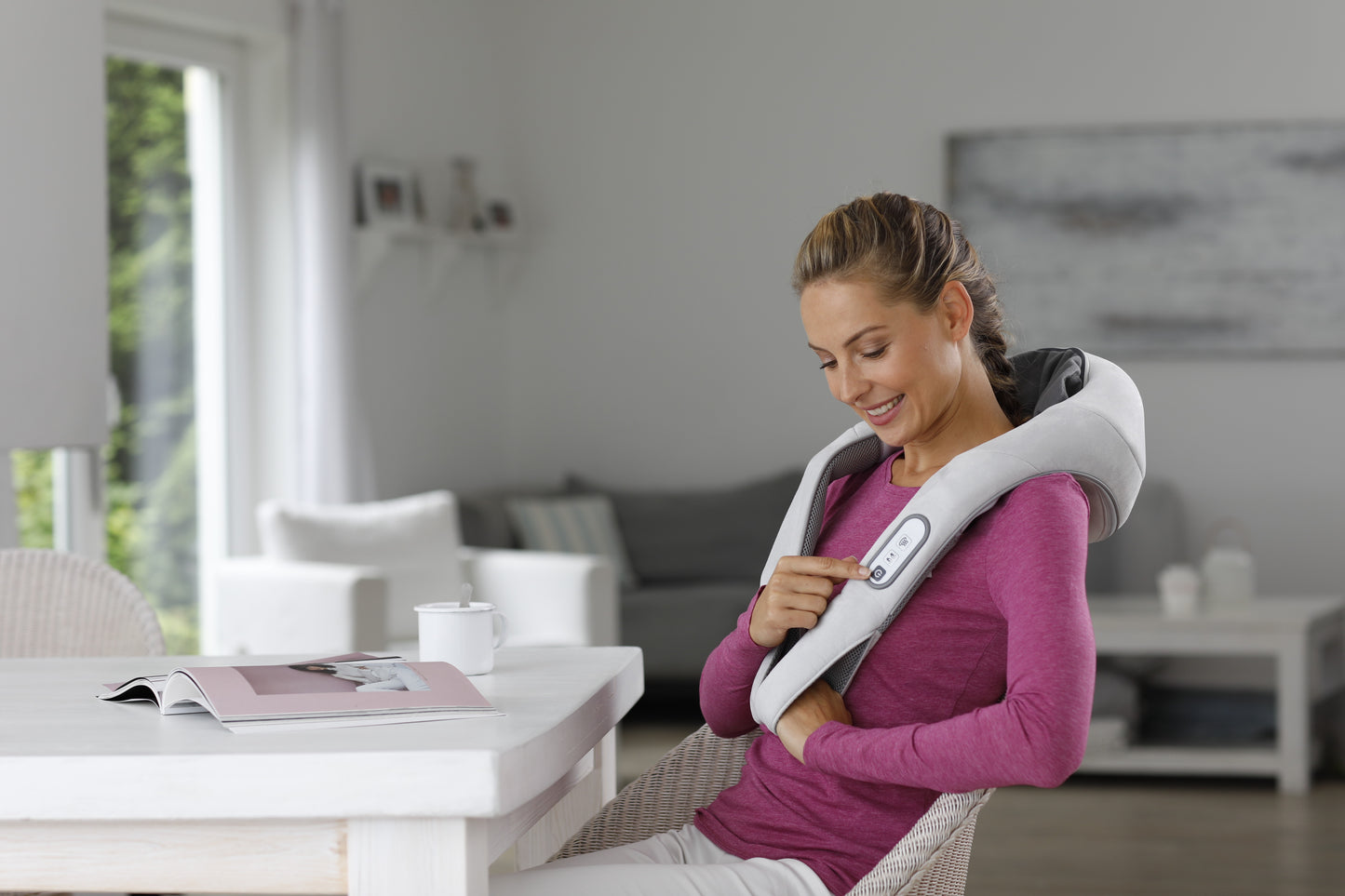 Medisana NM 860 Nackmassage-apparat med Shiatsu (Grå)